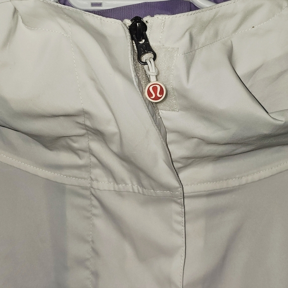 Lululemon Hooded Rain / Yoga Jacket Size 8 - Picture 3 of 7